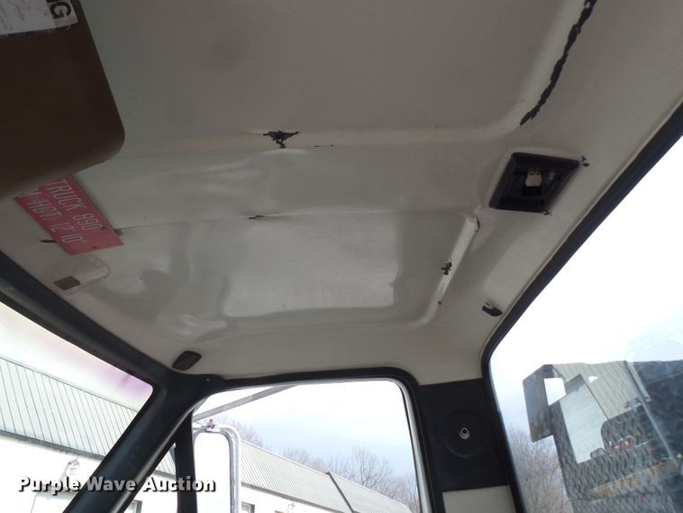 image for item DH7892 1988 Ford F700 sewer rodder truck