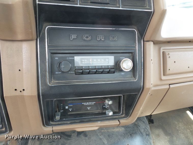 image for item DH7892 1988 Ford F700 sewer rodder truck