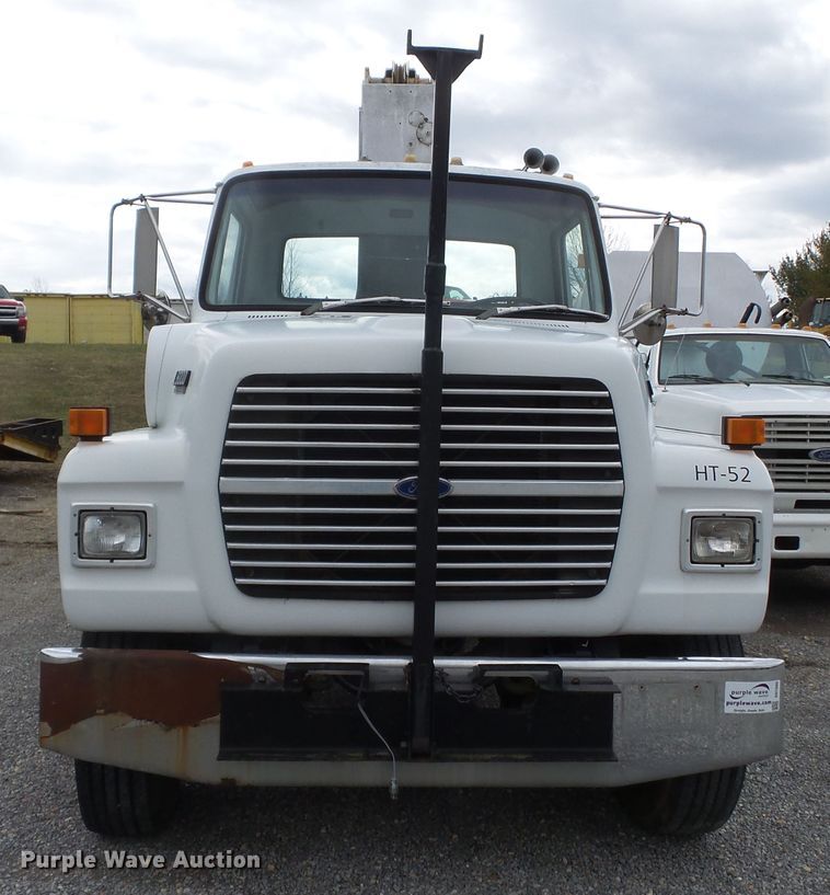 image for item DH7893 1987 Ford L8000 crane truck