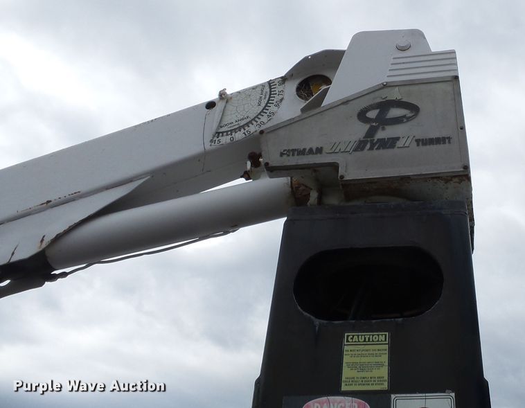 image for item DH7893 1987 Ford L8000 crane truck