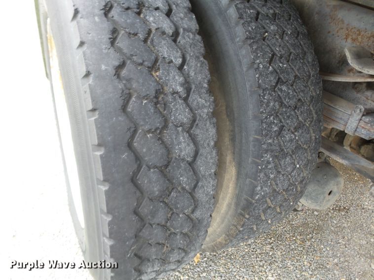 image for item DH7893 1987 Ford L8000 crane truck