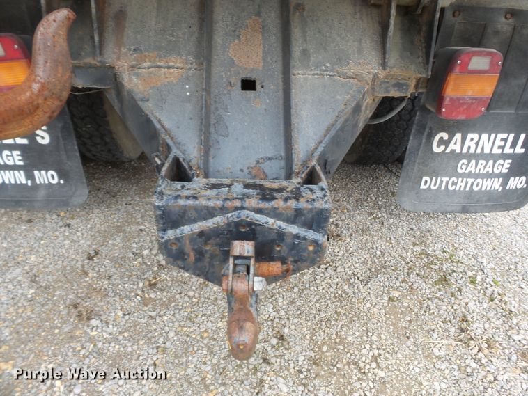 image for item DH7893 1987 Ford L8000 crane truck