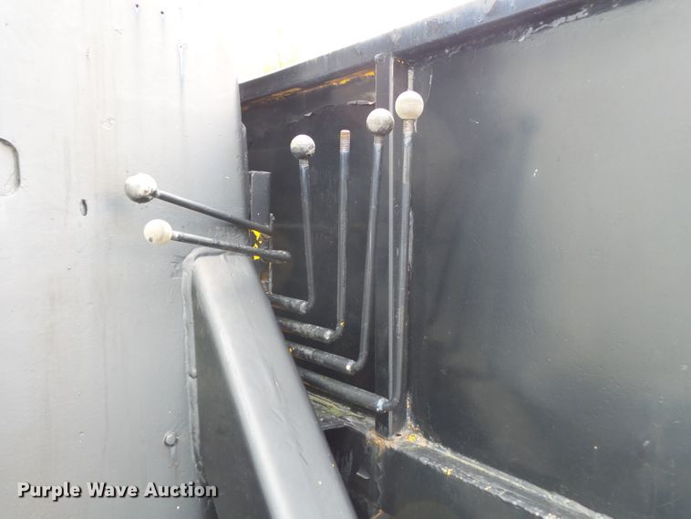 image for item DH7893 1987 Ford L8000 crane truck