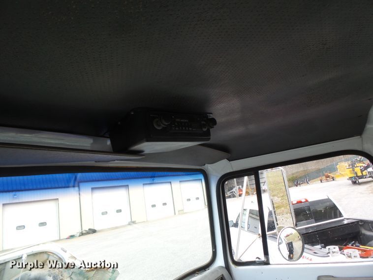 image for item DH7893 1987 Ford L8000 crane truck