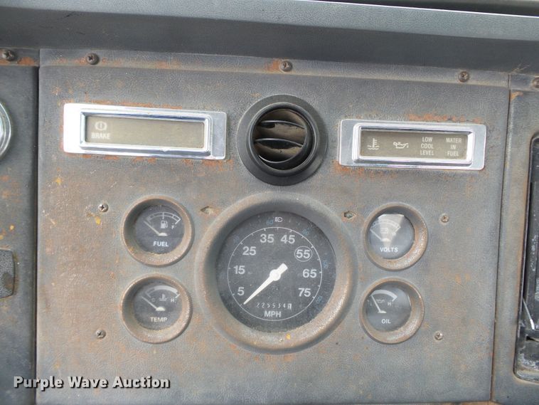 image for item DH7893 1987 Ford L8000 crane truck