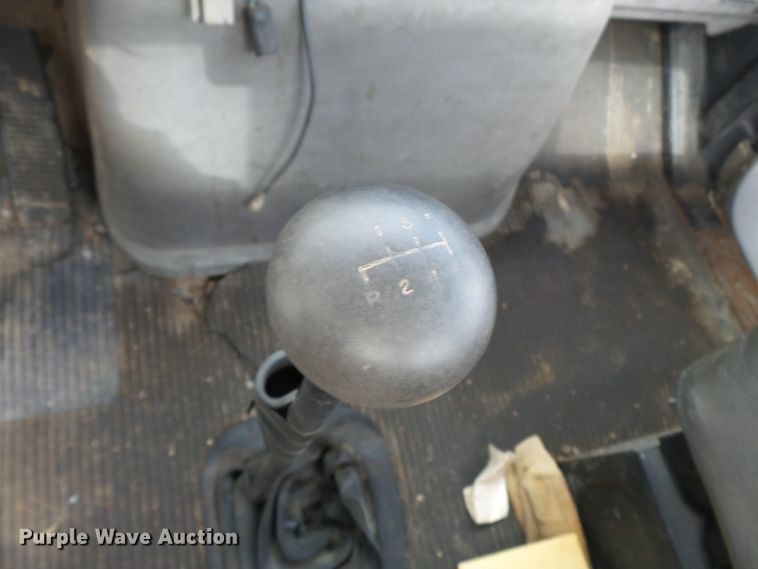 image for item DH7893 1987 Ford L8000 crane truck