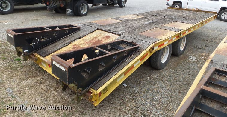 image for item DH7894 2002 Trail King TK20-2400 equipment trailer