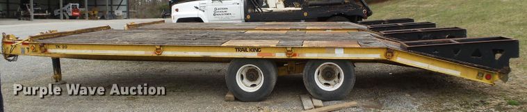 image for item DH7894 2002 Trail King TK20-2400 equipment trailer