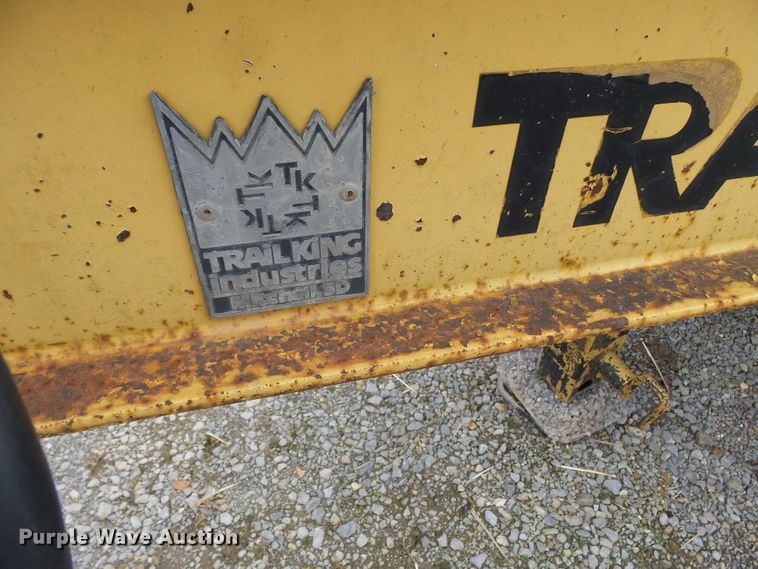 image for item DH7894 2002 Trail King TK20-2400 equipment trailer