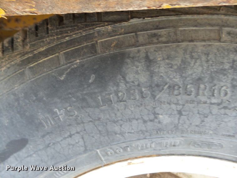 image for item DH7894 2002 Trail King TK20-2400 equipment trailer