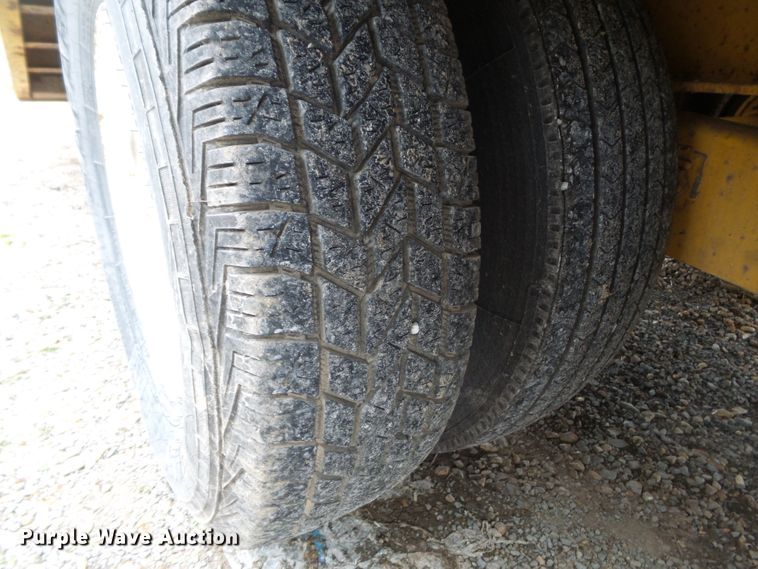 image for item DH7894 2002 Trail King TK20-2400 equipment trailer