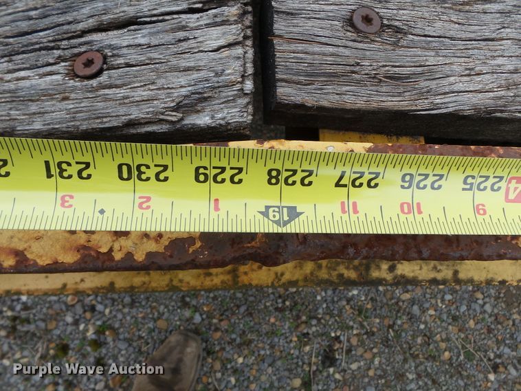 image for item DH7894 2002 Trail King TK20-2400 equipment trailer