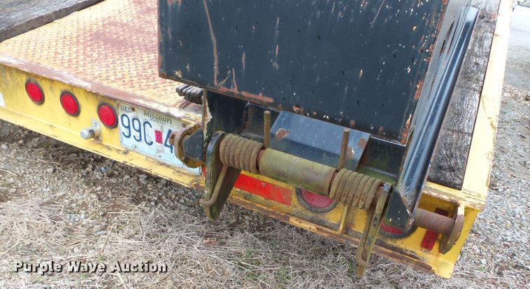 image for item DH7894 2002 Trail King TK20-2400 equipment trailer