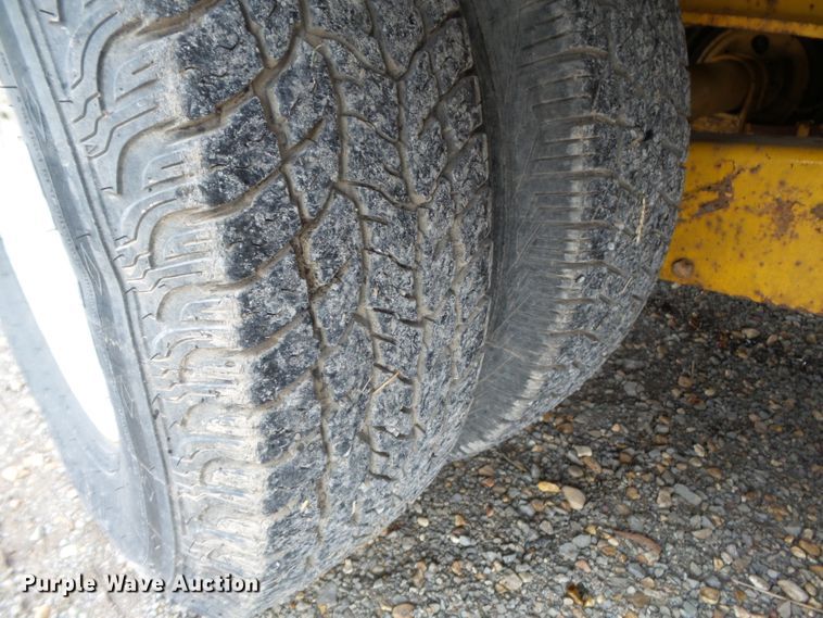 image for item DH7894 2002 Trail King TK20-2400 equipment trailer