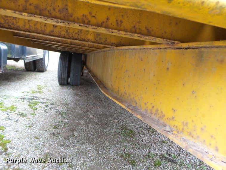 image for item DH7895 2002 Trail King TK20-2400 equipment trailer