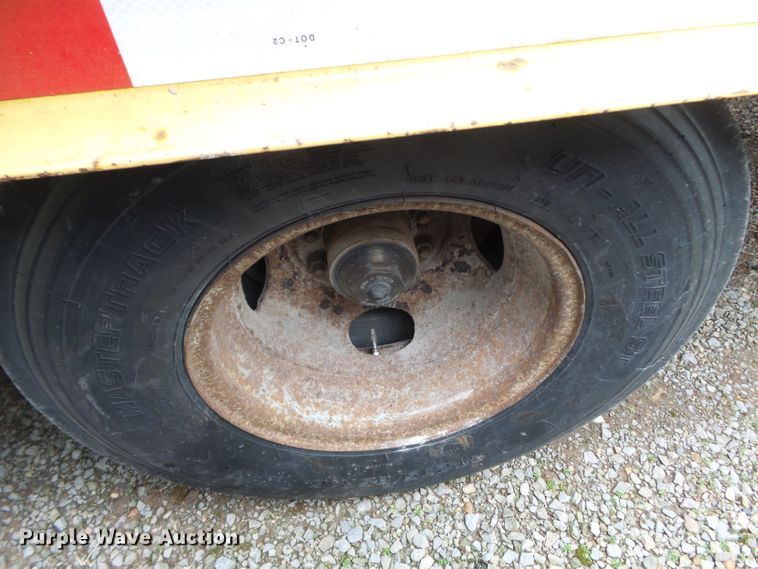 image for item DH7895 2002 Trail King TK20-2400 equipment trailer