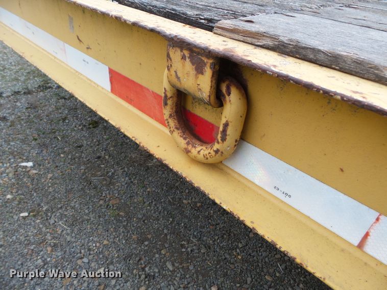 image for item DH7895 2002 Trail King TK20-2400 equipment trailer