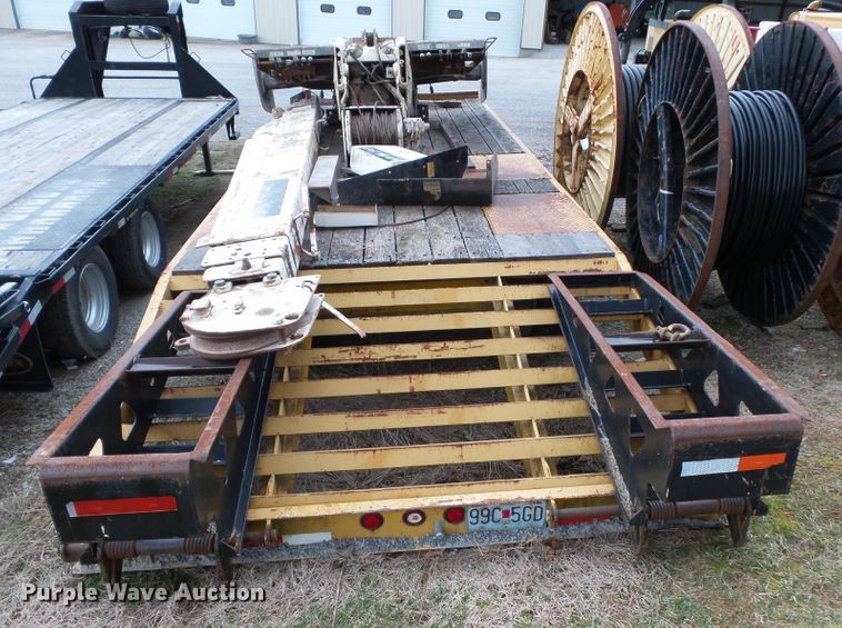 image for item DH7896 2002 Trail King TK20-2400 equipment trailer