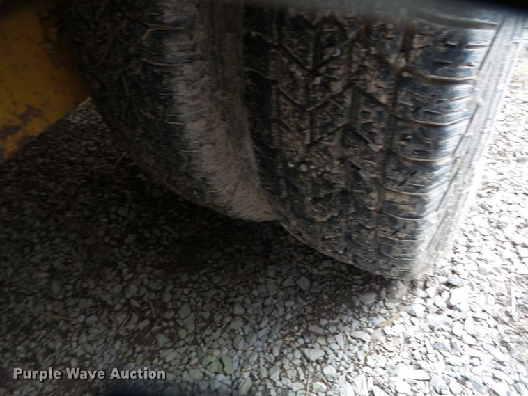 image for item DH7896 2002 Trail King TK20-2400 equipment trailer