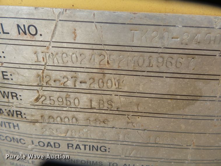 image for item DH7896 2002 Trail King TK20-2400 equipment trailer