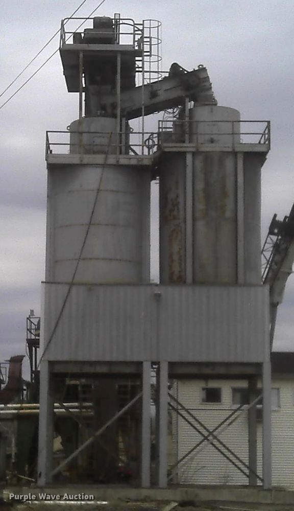 image for item DH8353 Havens asphalt silo