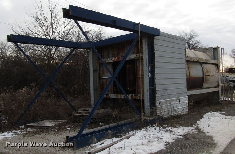 image for item DH8353 Havens asphalt silo