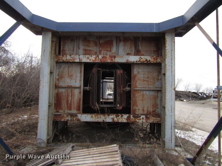 image for item DH8353 Havens asphalt silo