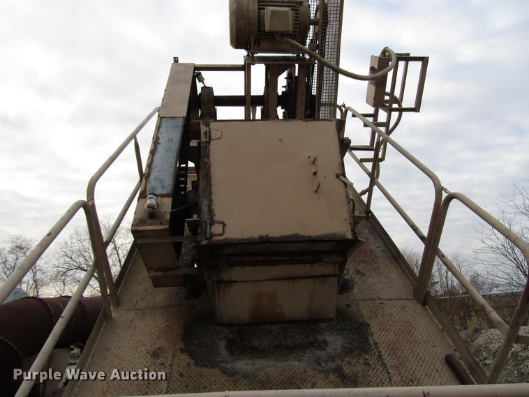 image for item DH8353 Havens asphalt silo