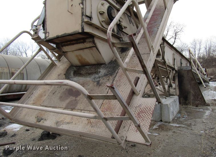 image for item DH8353 Havens asphalt silo