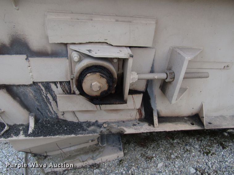 image for item DH8353 Havens asphalt silo