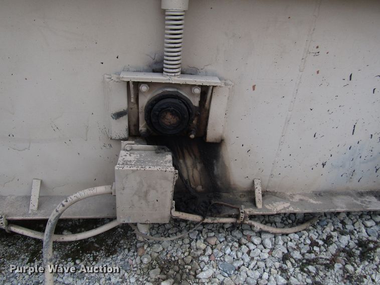 image for item DH8353 Havens asphalt silo