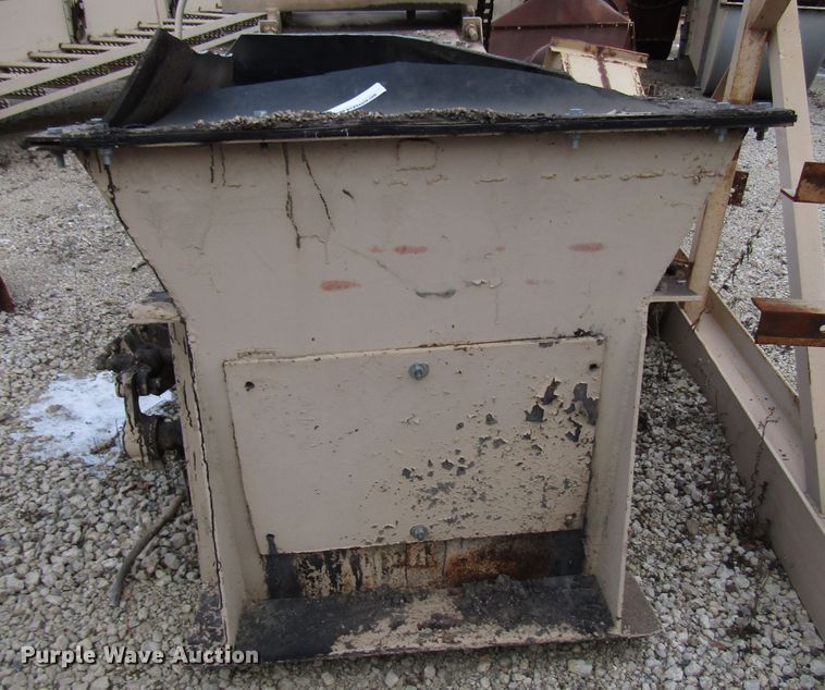 image for item DH8353 Havens asphalt silo