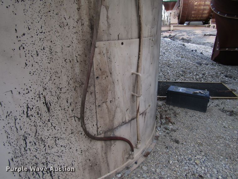 image for item DH8353 Havens asphalt silo