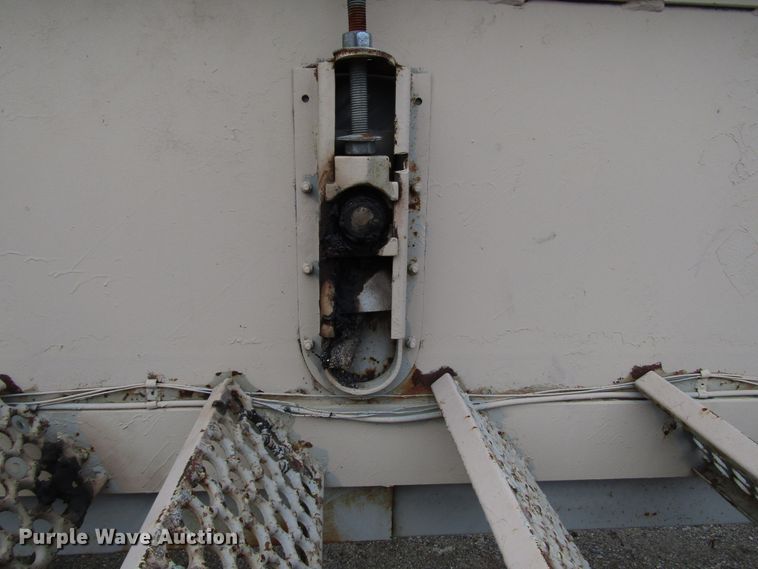 image for item DH8353 Havens asphalt silo