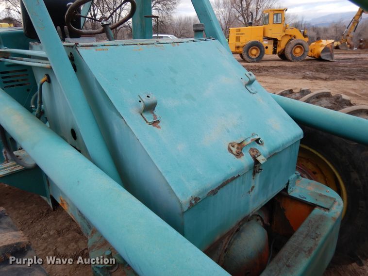 image for item DH8487 American wheel loader