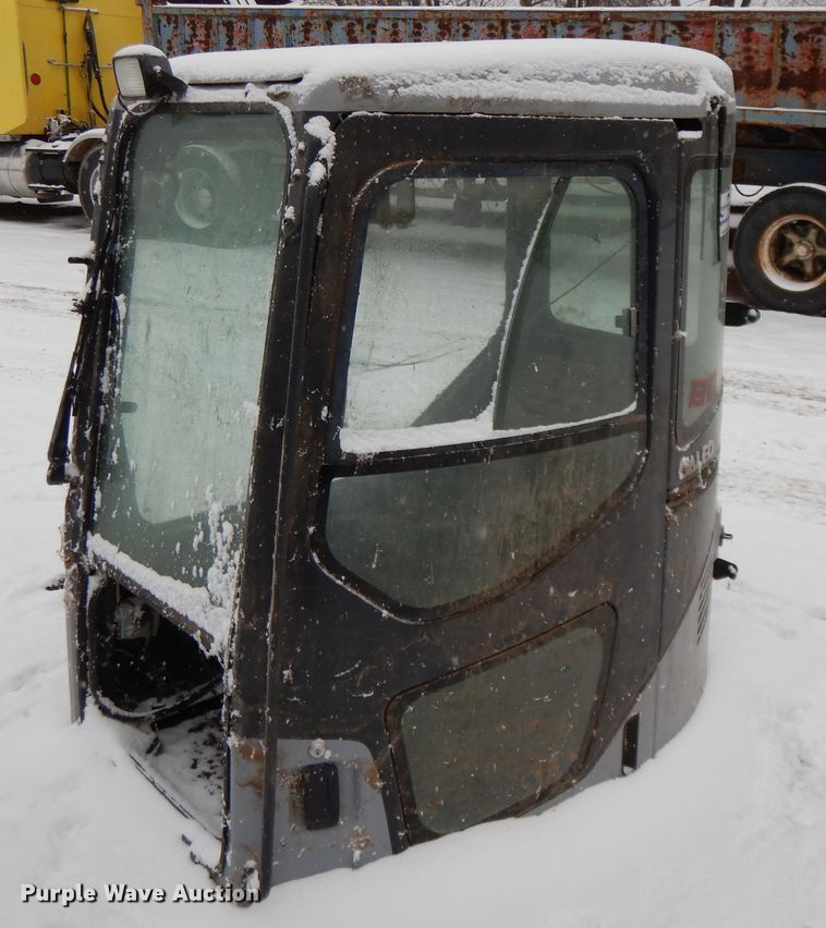 image for item DH8490 Galeo cab