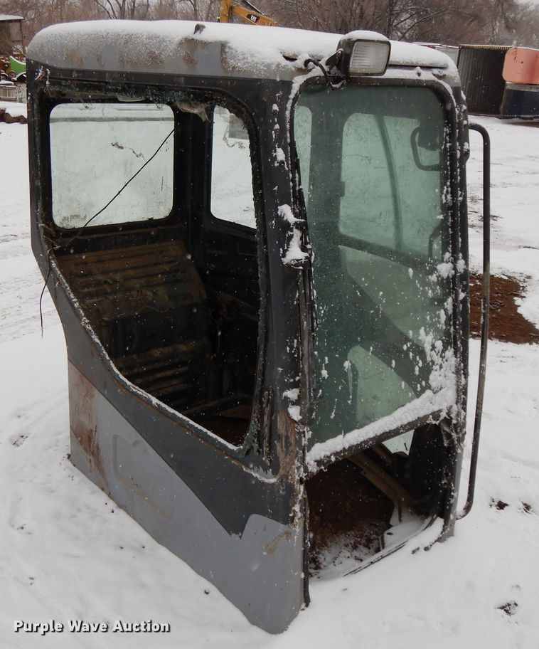 image for item DH8490 Galeo cab