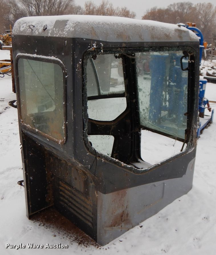 image for item DH8490 Galeo cab