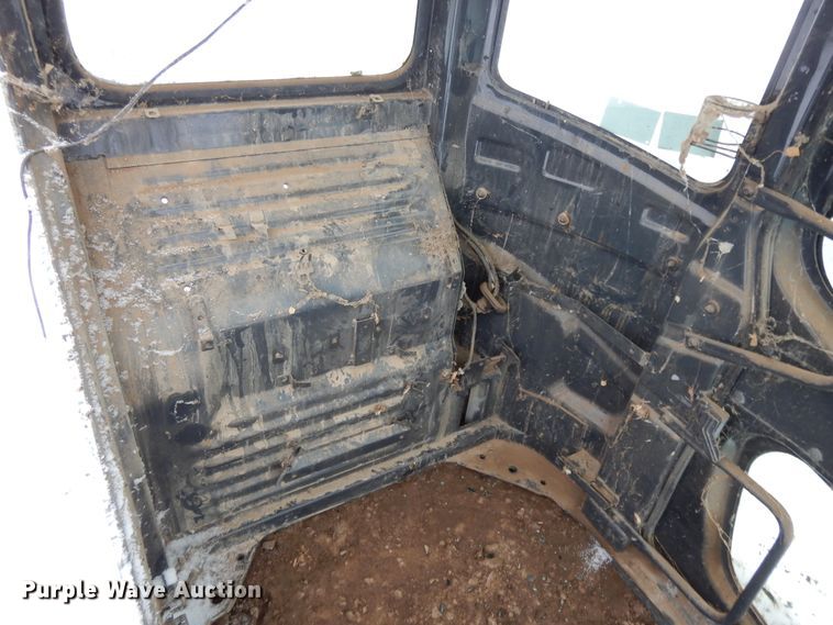 image for item DH8490 Galeo cab