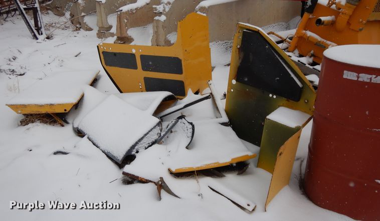 image for item DH8490 Galeo cab