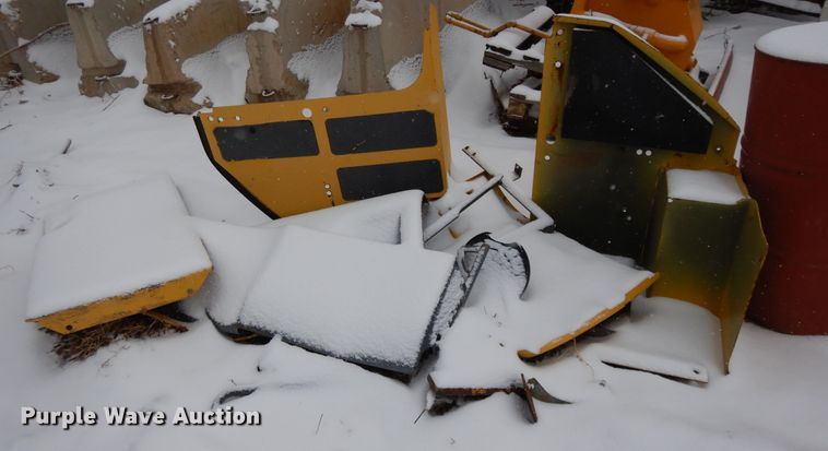 image for item DH8490 Galeo cab