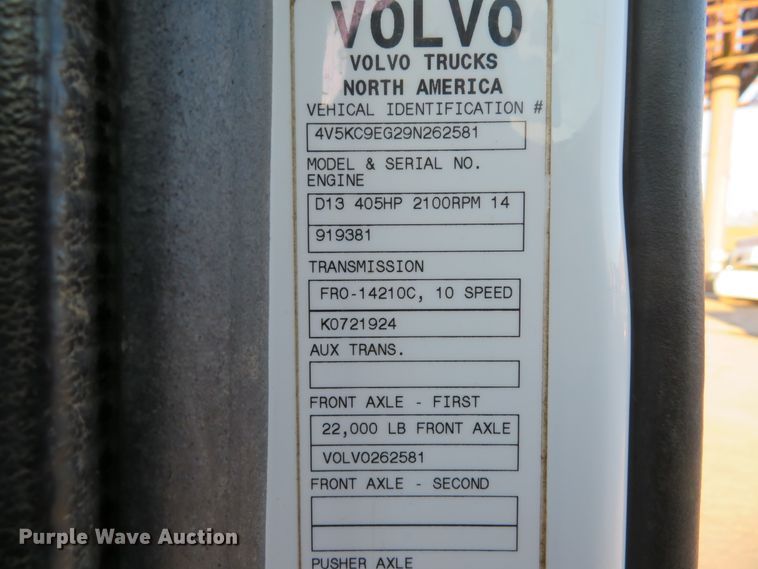 image for item DI2074 2009 Volvo VHD hydrovac truck