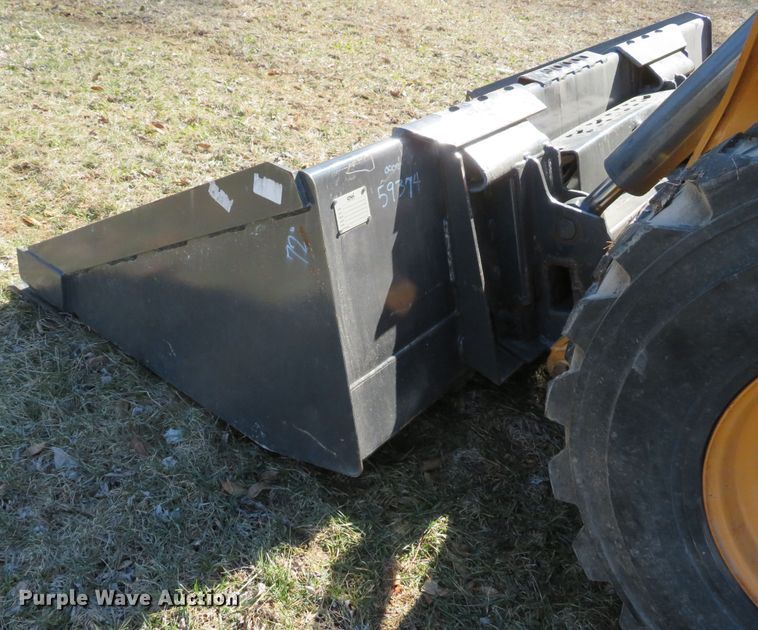 image for item DI2076 2014 Case SV300  skid steer loader