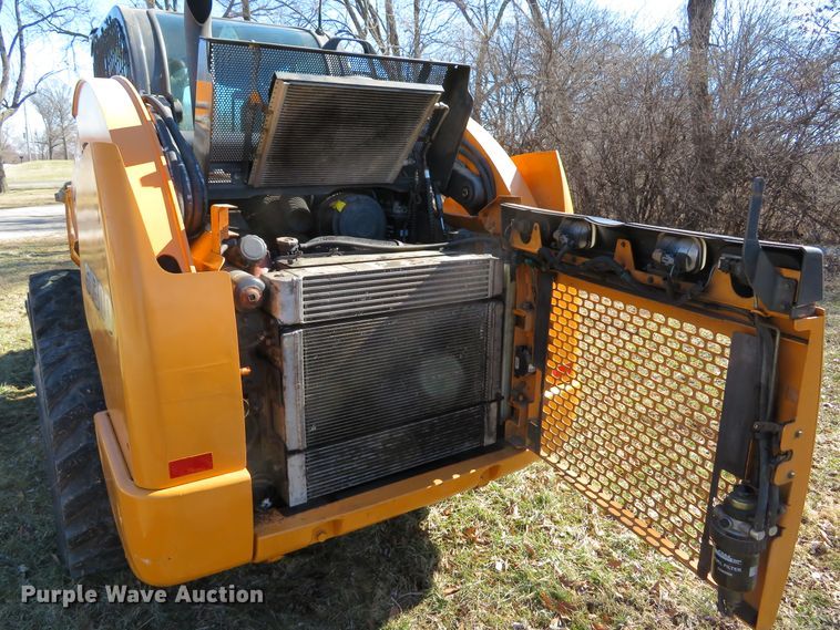 image for item DI2076 2014 Case SV300  skid steer loader