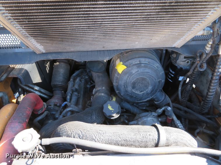 image for item DI2076 2014 Case SV300  skid steer loader