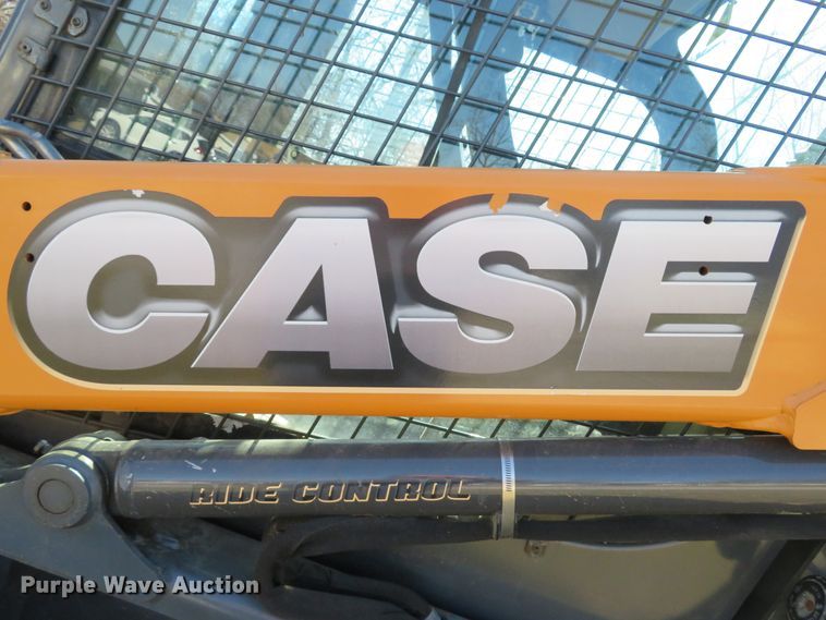 image for item DI2076 2014 Case SV300  skid steer loader