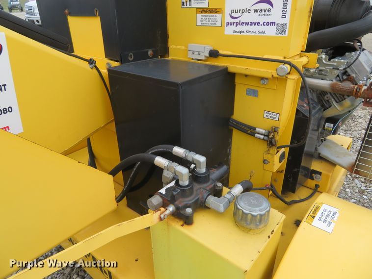 image for item DI2085 2012 Powertek 731 wood chipper