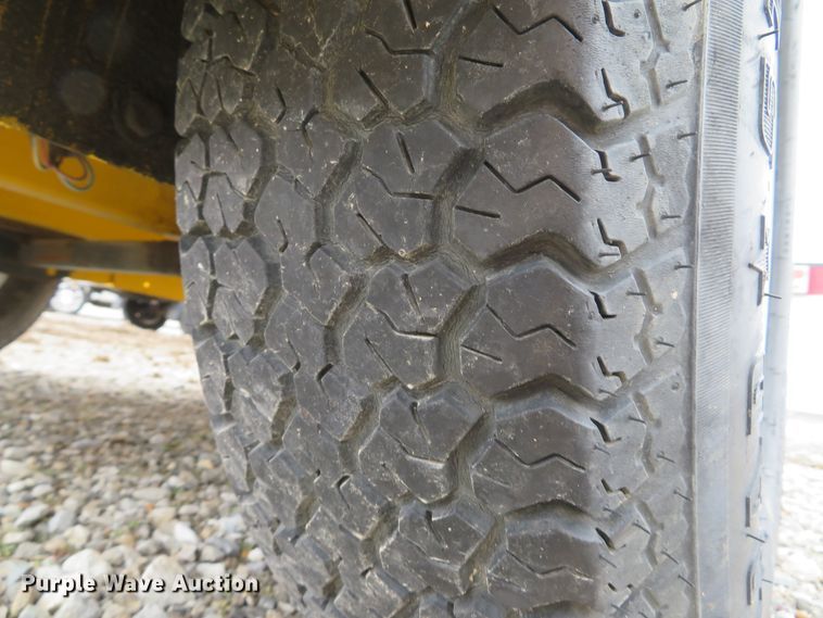 image for item DI2085 2012 Powertek 731 wood chipper