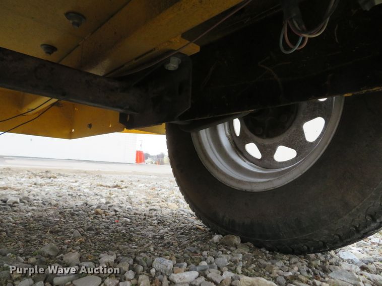 image for item DI2085 2012 Powertek 731 wood chipper