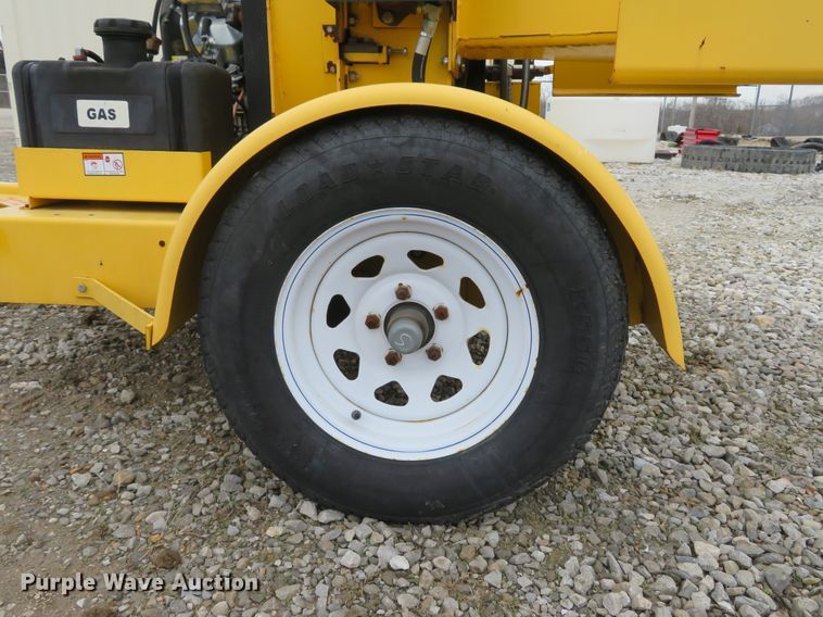 image for item DI2085 2012 Powertek 731 wood chipper